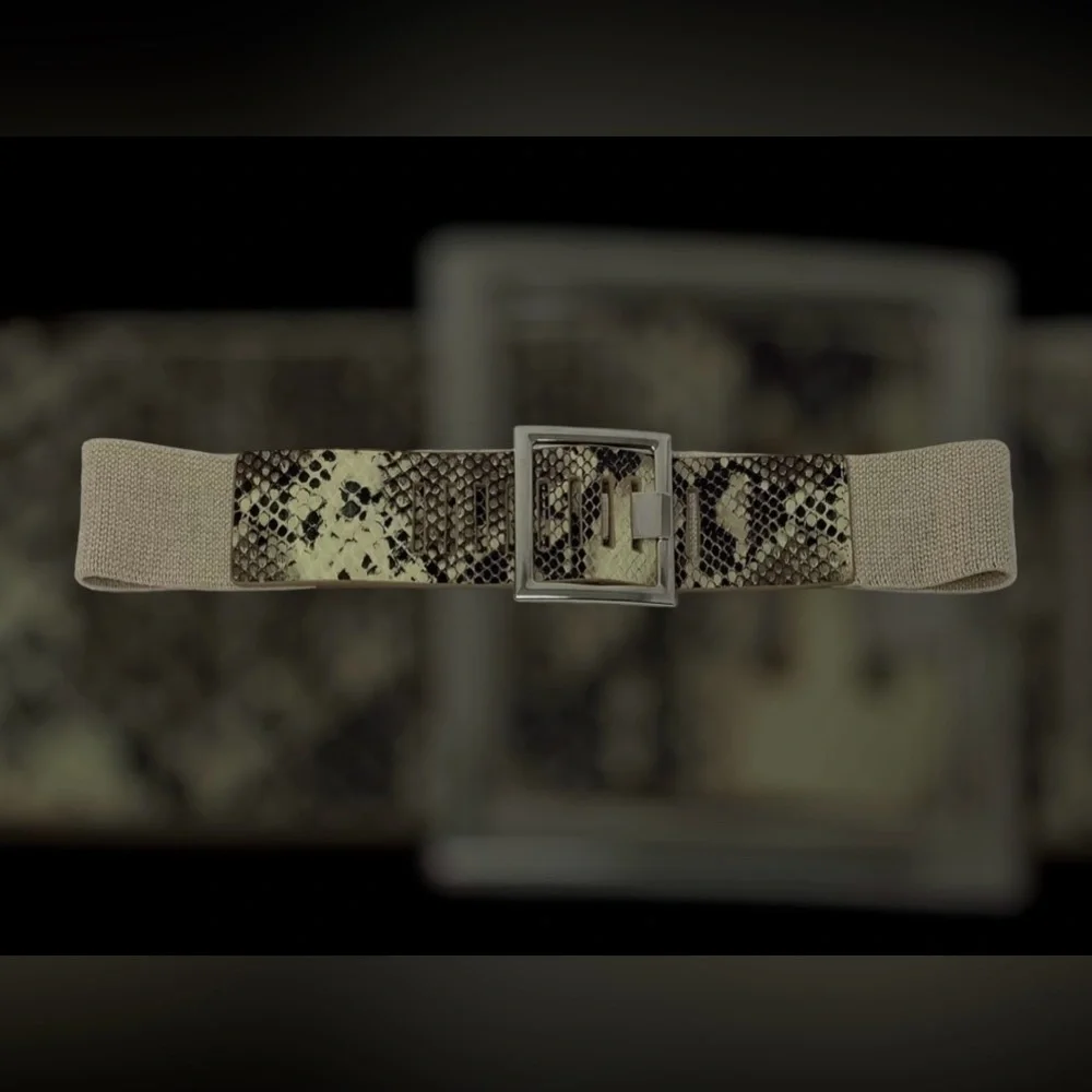 🛍️SALE🛍️ Snakeskin Print Wide Women’s Belt Stretchy with Square Buckle